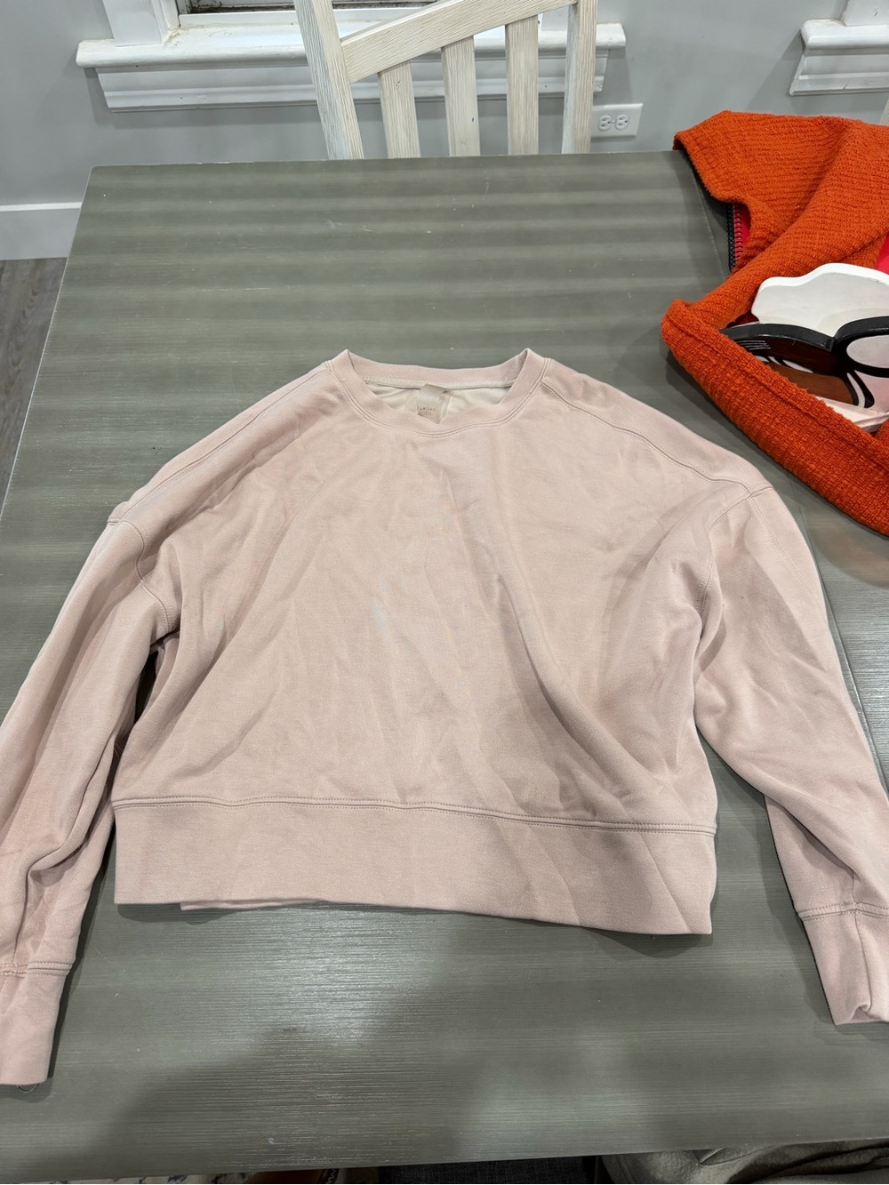 Women's Crewneck crop Sweatshirt - Blush Pink